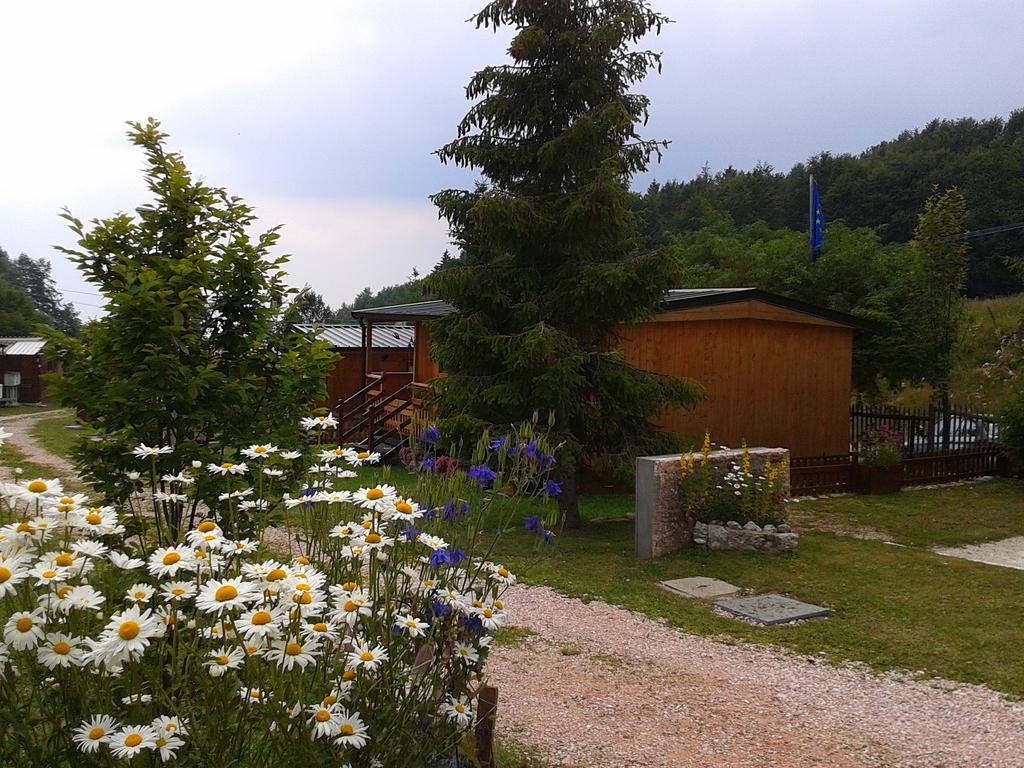 Campeggio Branchetto Bosco Chiesanuova Exterior foto