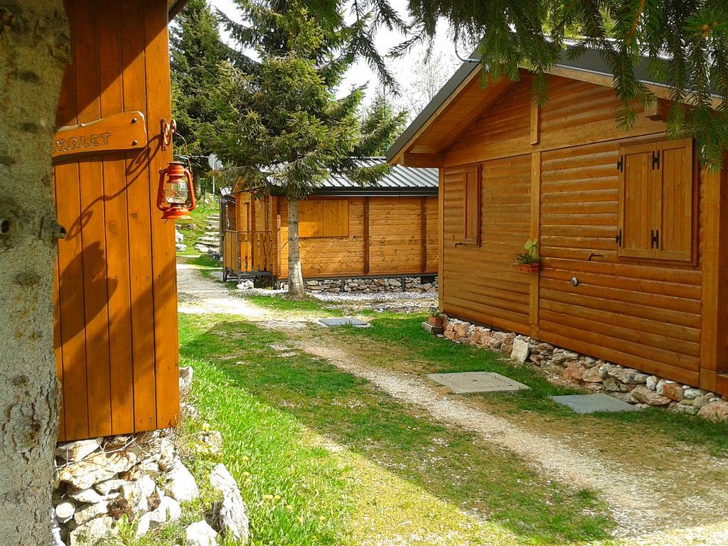 Campeggio Branchetto Bosco Chiesanuova Exterior foto