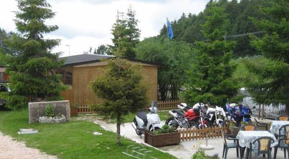 Campeggio Branchetto Bosco Chiesanuova Exterior foto