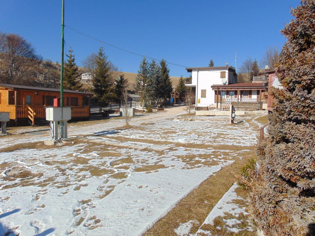 Campeggio Branchetto Bosco Chiesanuova Exterior foto